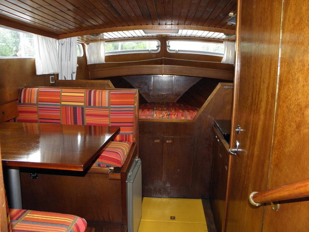 Fore ship, Accommodation